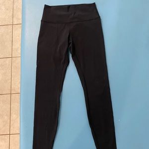 Lululemon Black Wunder Under Tights